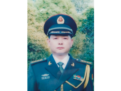 吉荣华