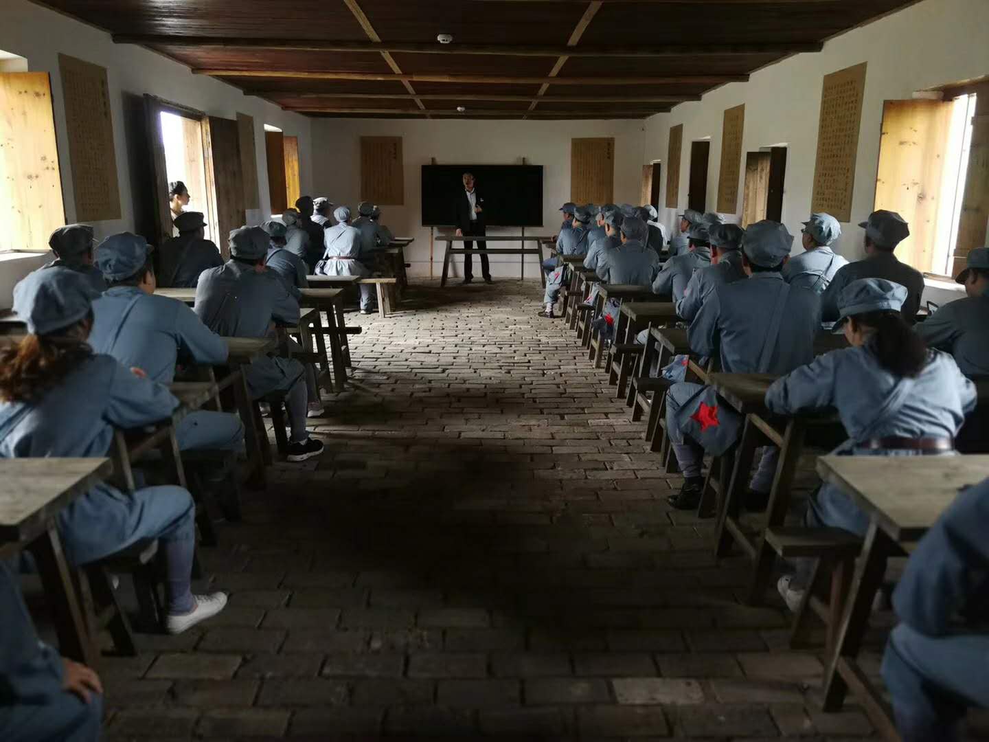 红桂东文化情景教学,红桂东文化拓展教学,红桂东文化现场教学,郴州红桂东文化传播有限公司